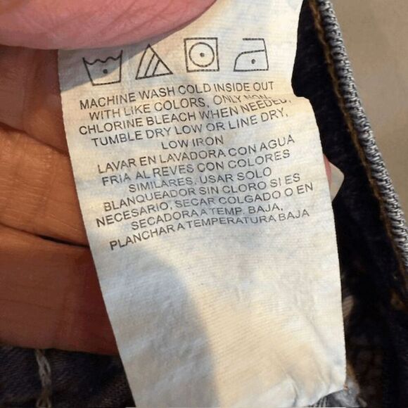 Rock & Republic Hula Denim Shorts Distressed Bandana Print Size 12 - Picture 10 of 13